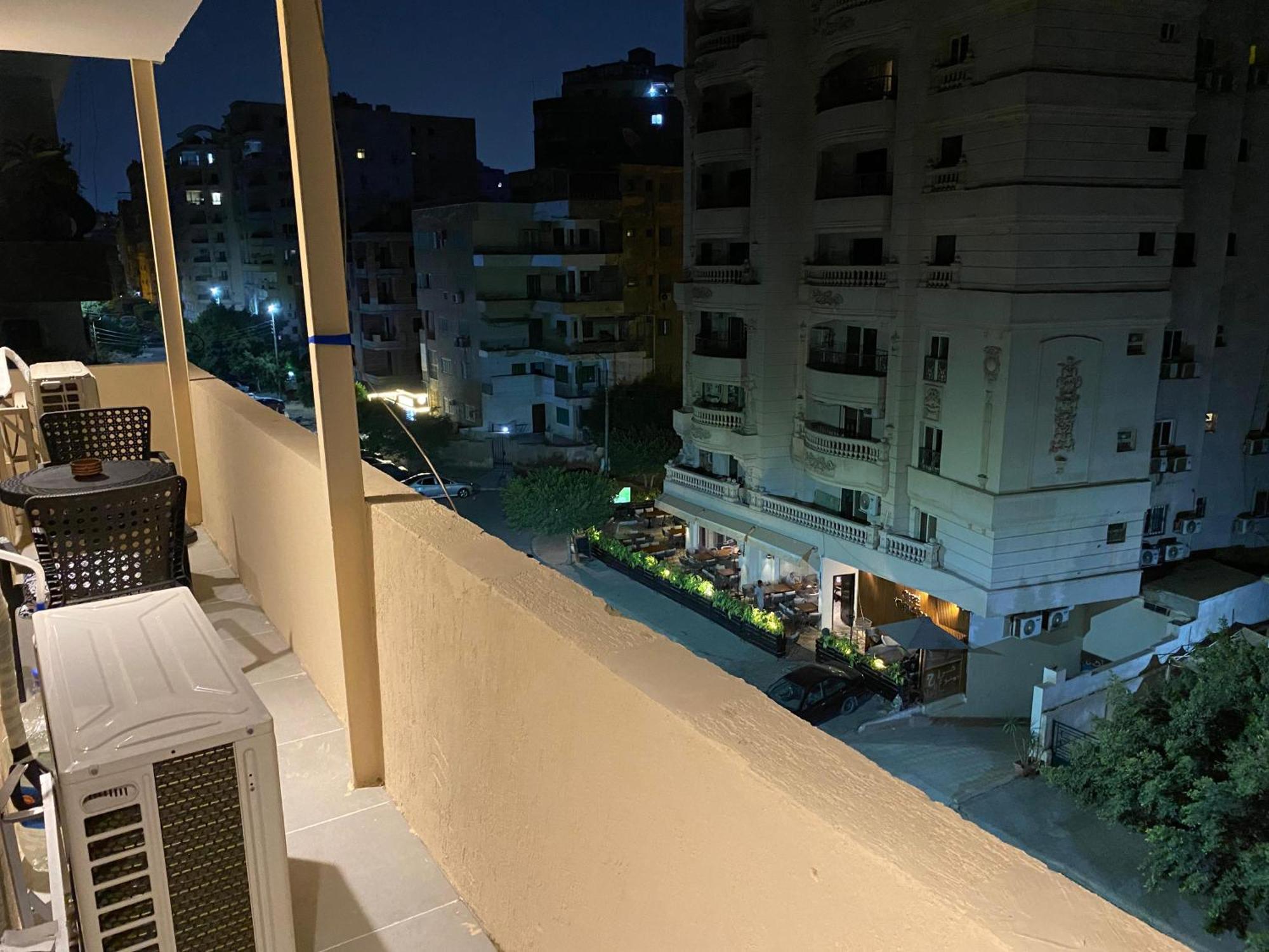 Sunny Haven 1br Near Airport Apartment