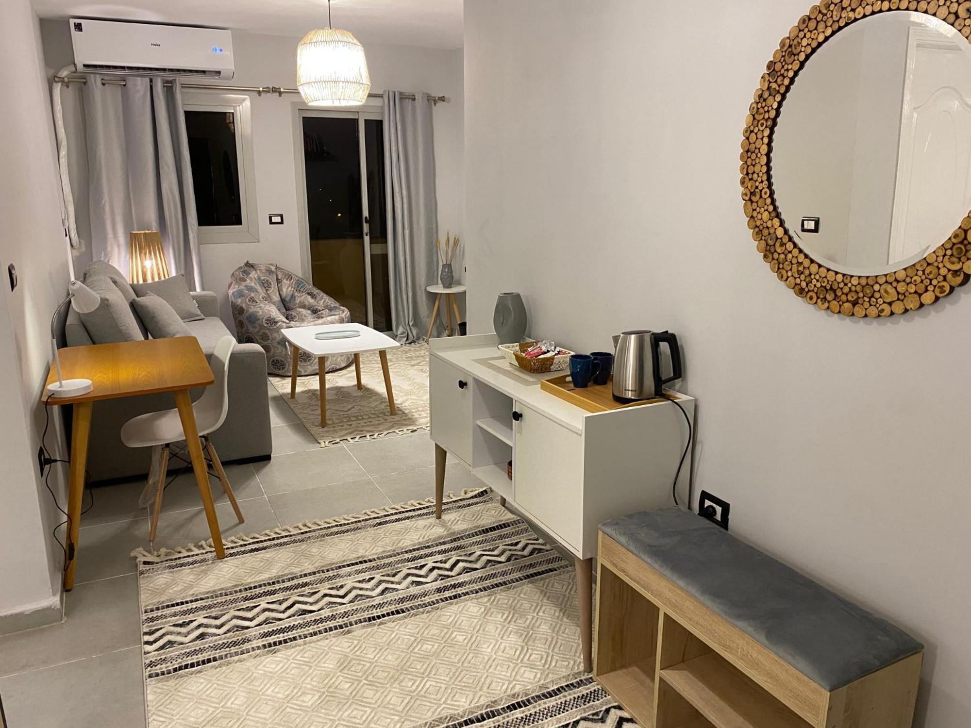 Sunny Haven 1br Near Airport Kairo