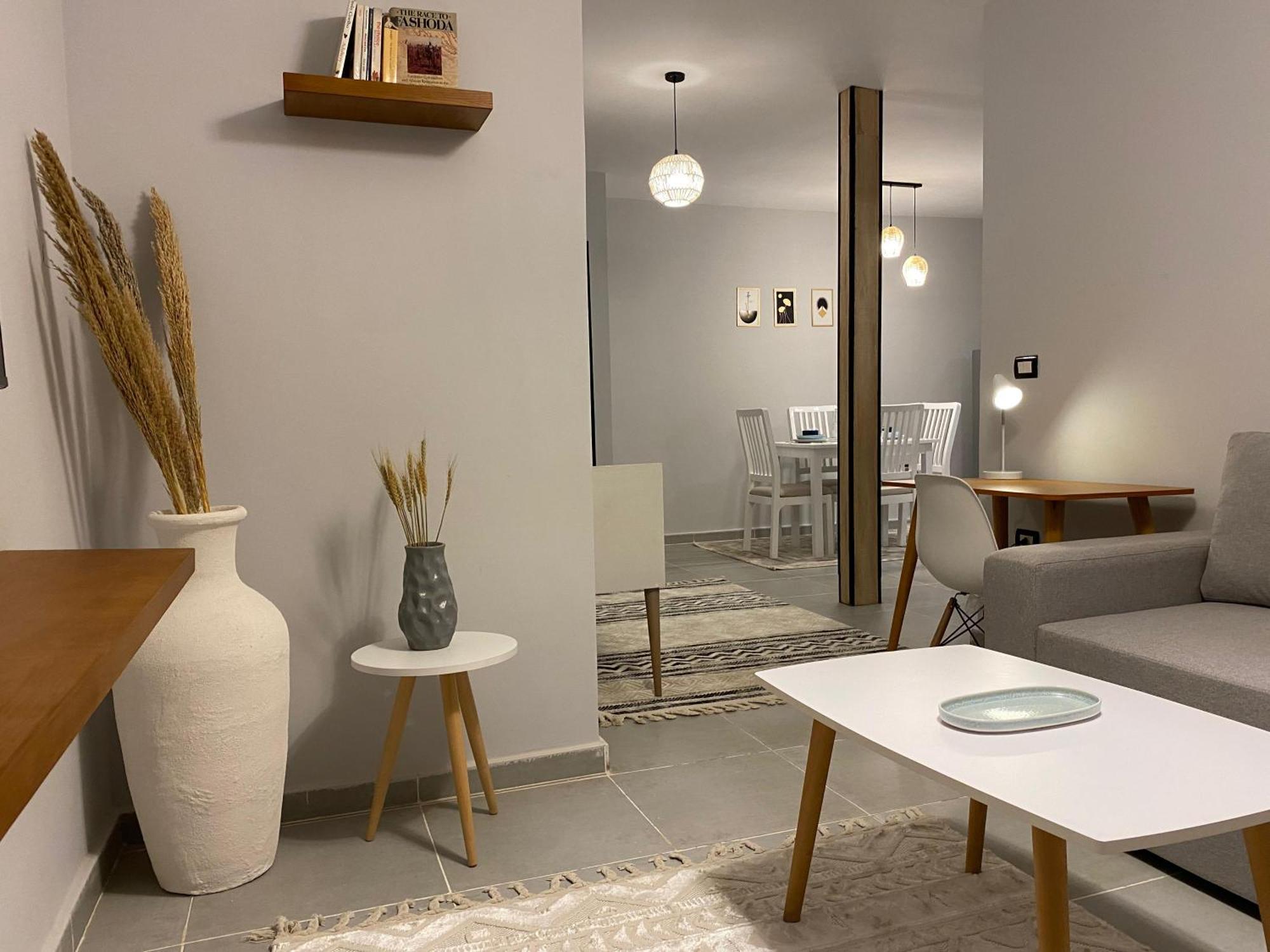 Apartment Sunny Haven 1br Near Airport